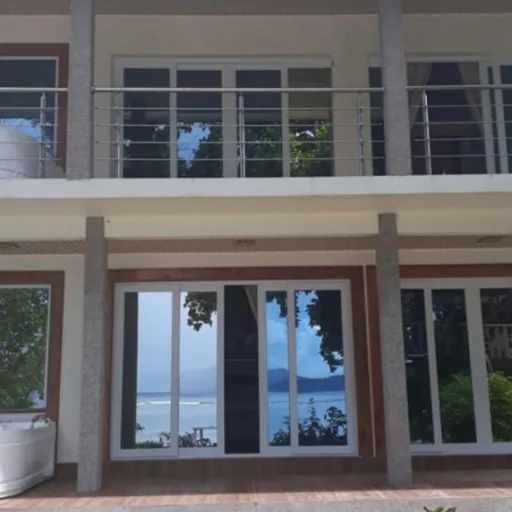 La Digue Luxury Beach Bungalow