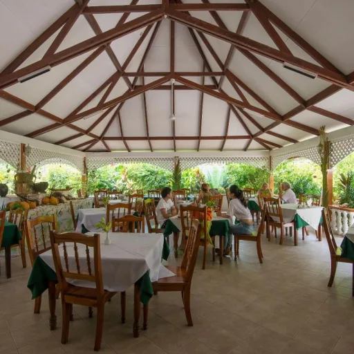 Zerof Guest House & Apartments