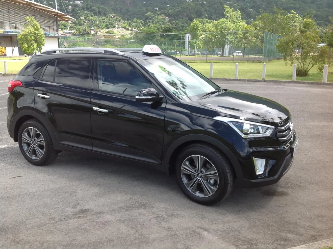 Privater Transfer vom Flughafen Seychellen zum Hotel (Süden/Westen von Mahé)