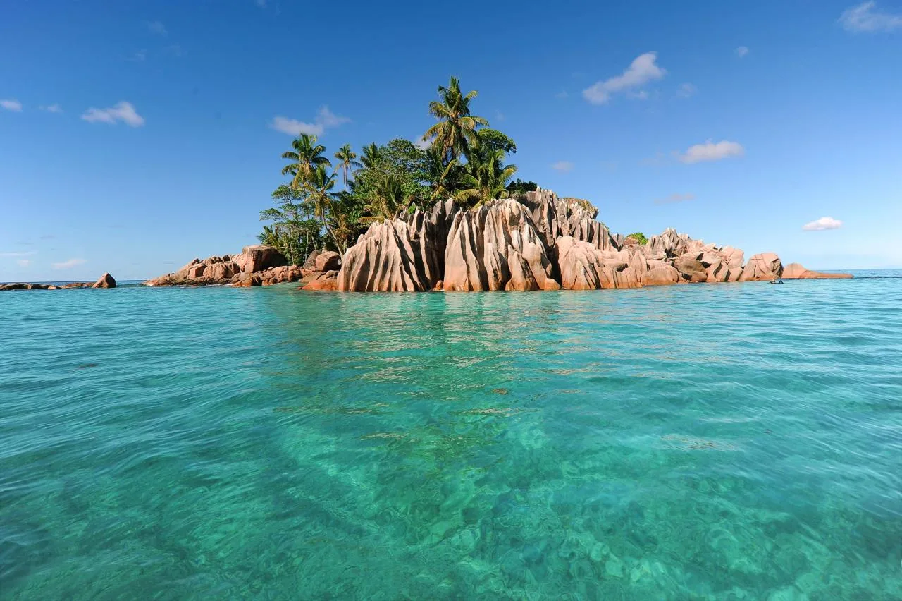 A tale of 3 Islands: Cousin, Curieuse & St.Pierre Tour from Praslin