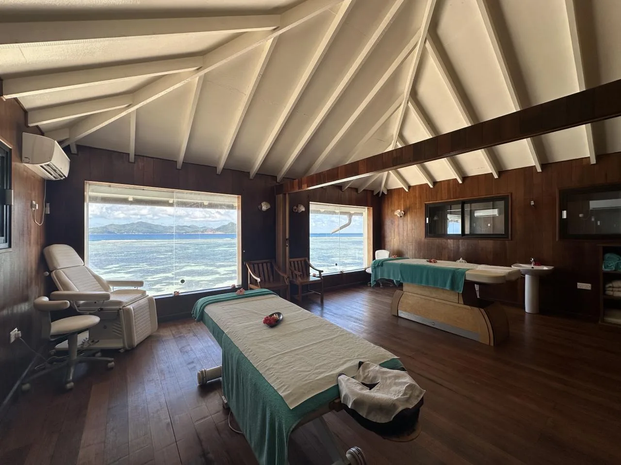 60-Minute Aroma Detoxification Massage