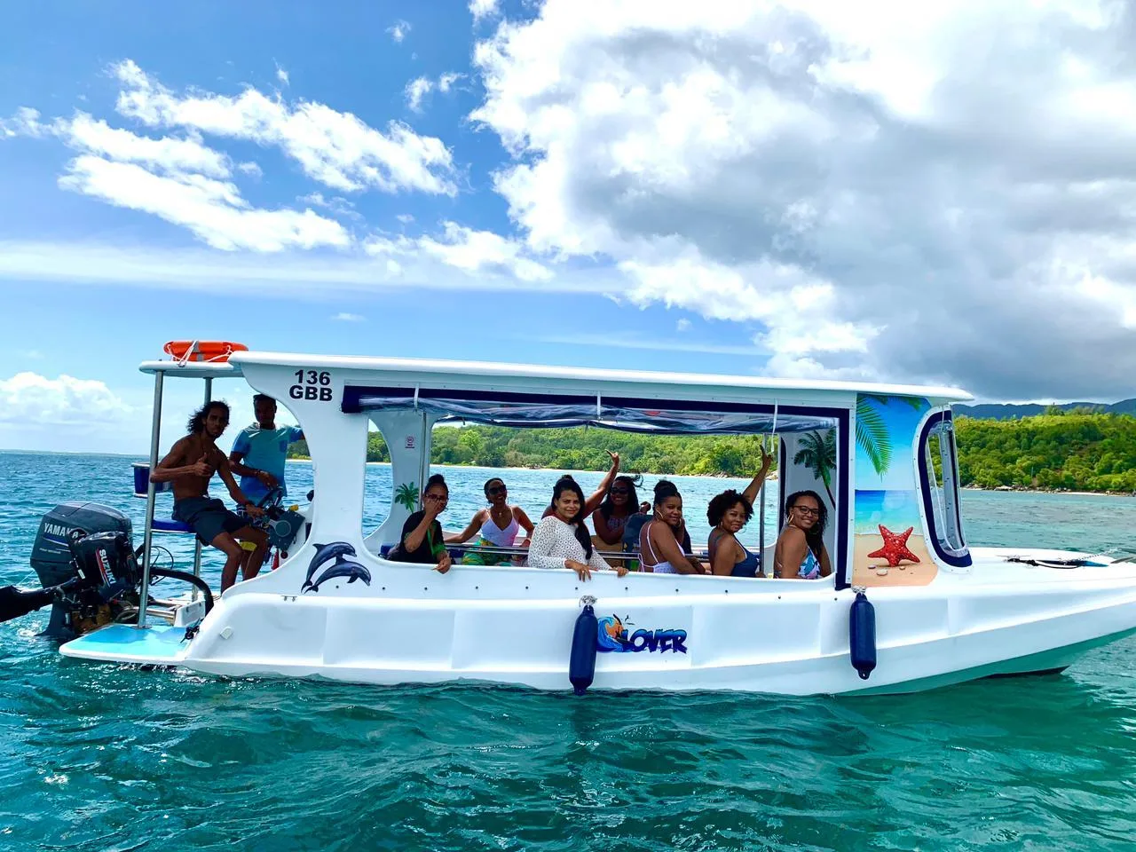 Halfdaagse boottocht met glazen bodem - St Anne Marine Park vanaf Mahé Island