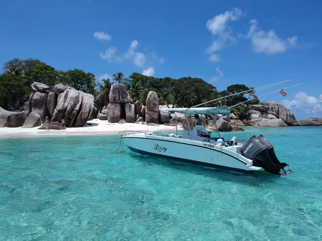 Half-Day Snorkeling Excursion to Félicité, Coco & Sister Islands