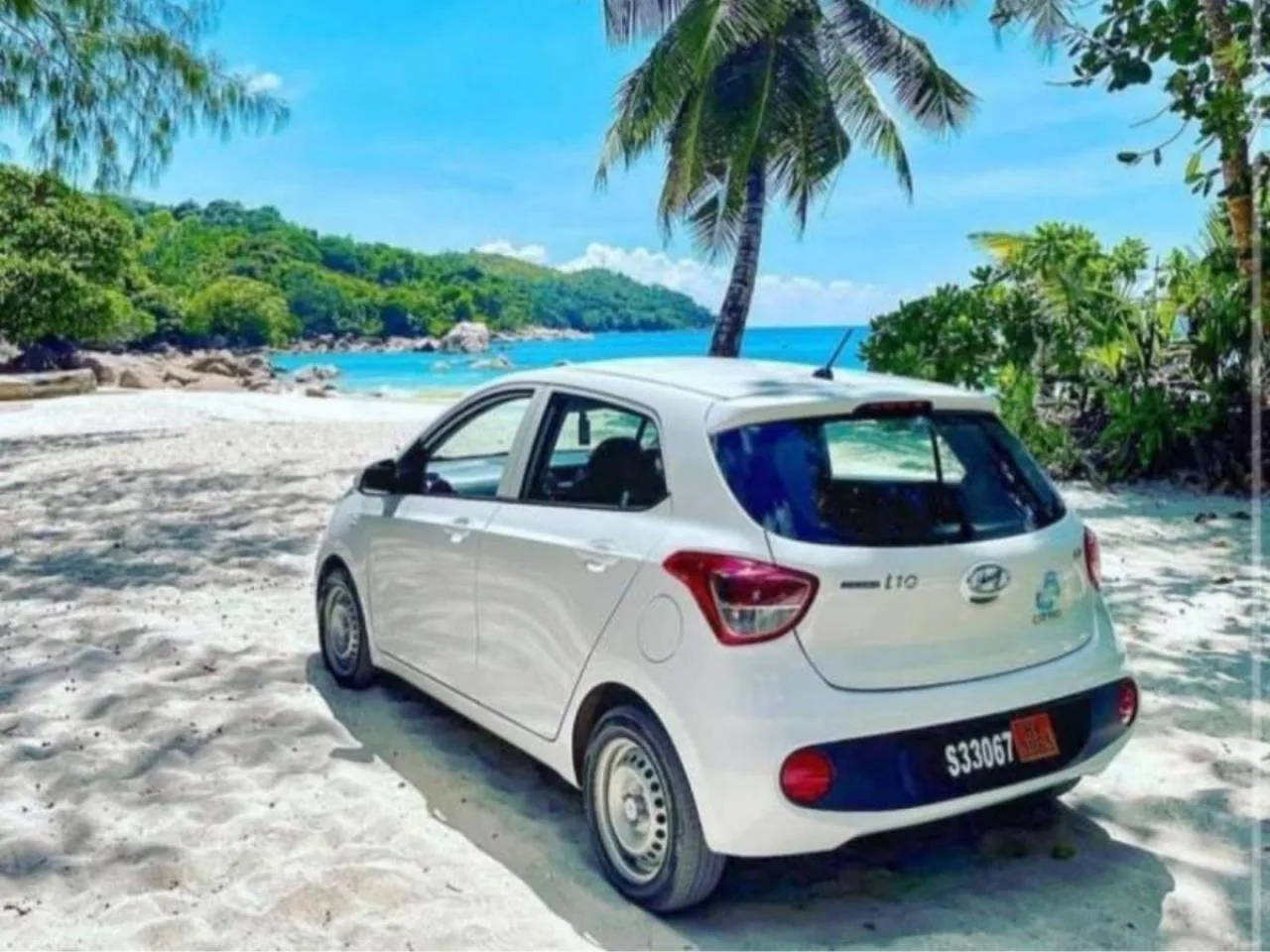 Location de voiture - 1 jour - île de Praslin - Automatique
