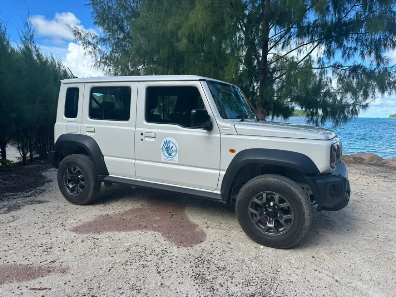 Suzuki Jimny Jeep Automatik – 7-Tage-Mietwagen