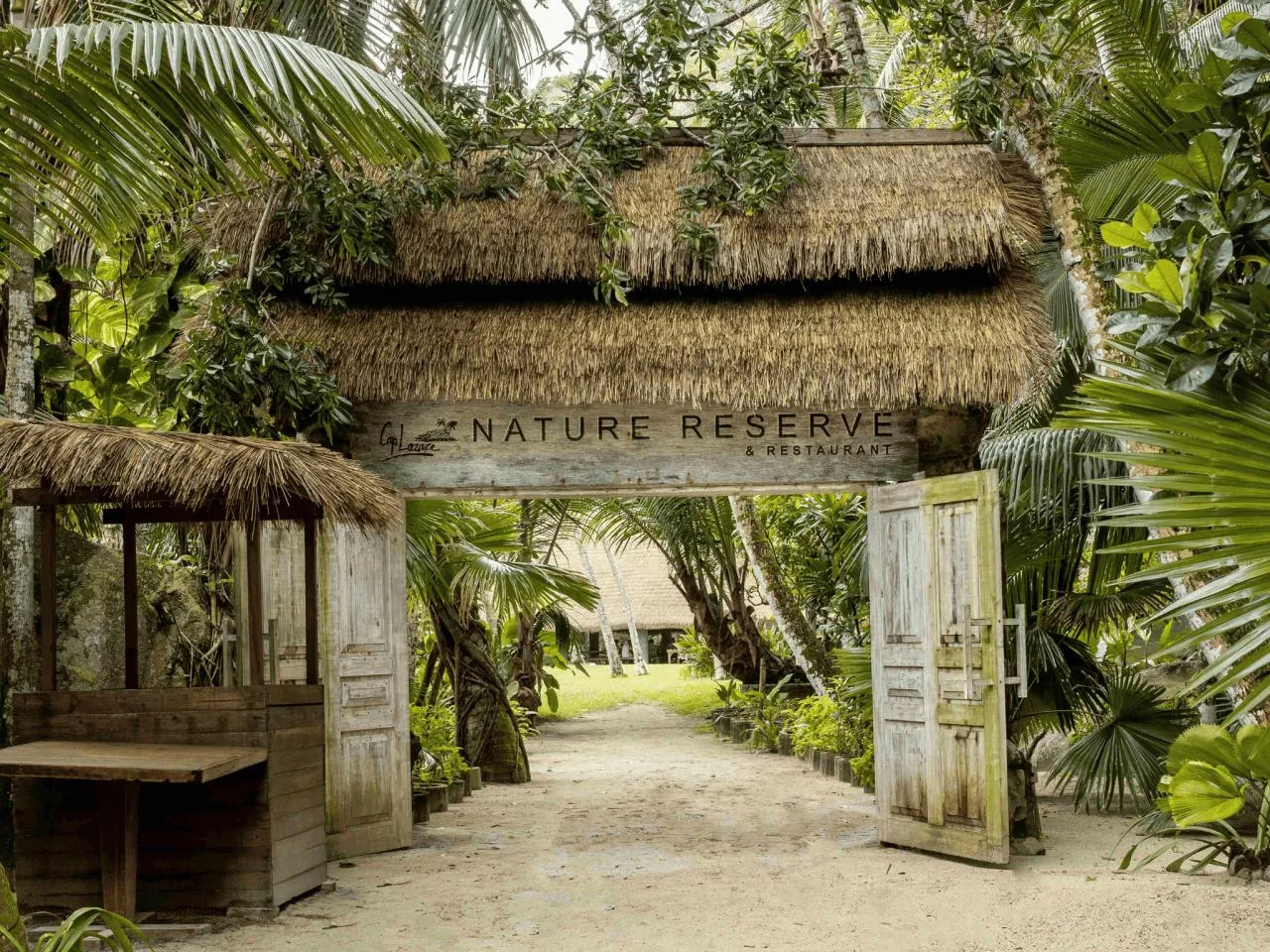 Full-Day Private Kayak & Cap Lazare for 2 pax