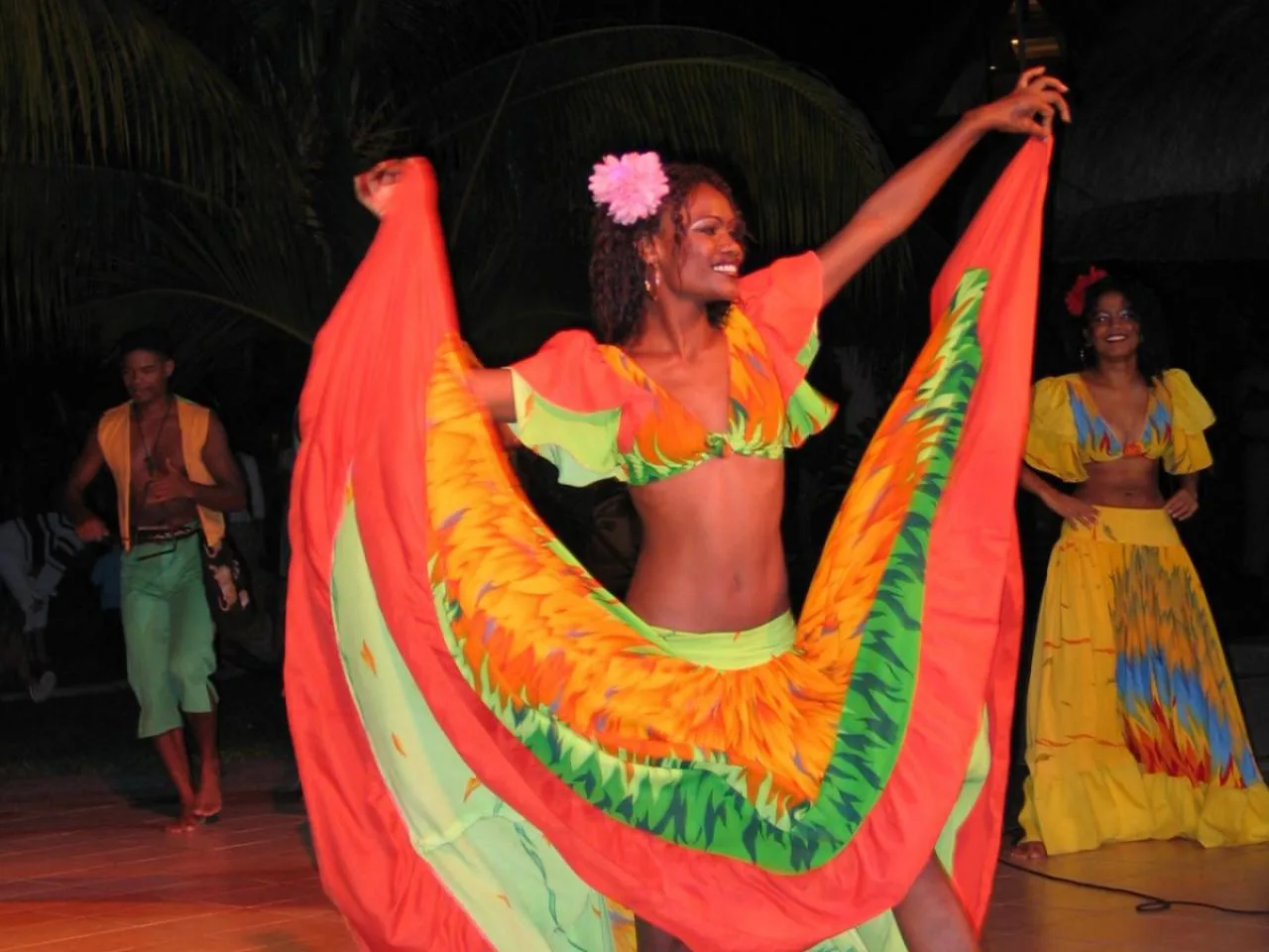 Musica creola, spettacolo di danza e cena a buffet a La Digue