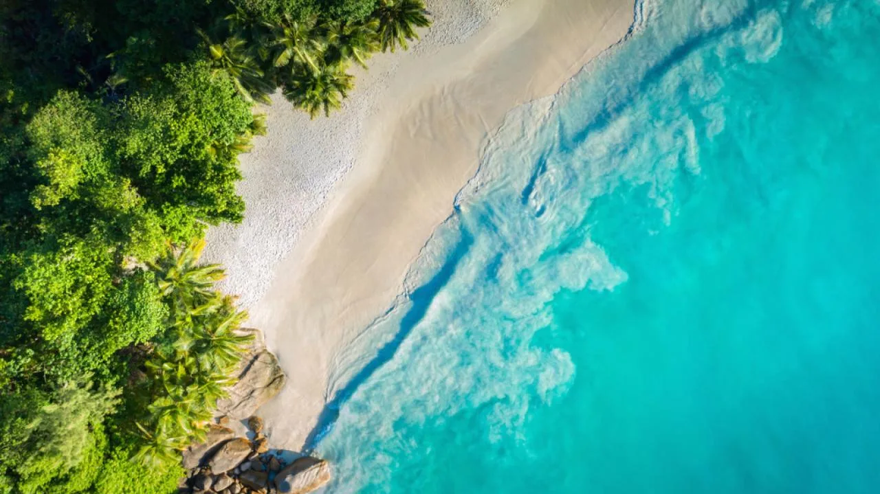 Excursion en bateau d'une journée complète à Anse Lazio, Curieuse et l'île de La Digue