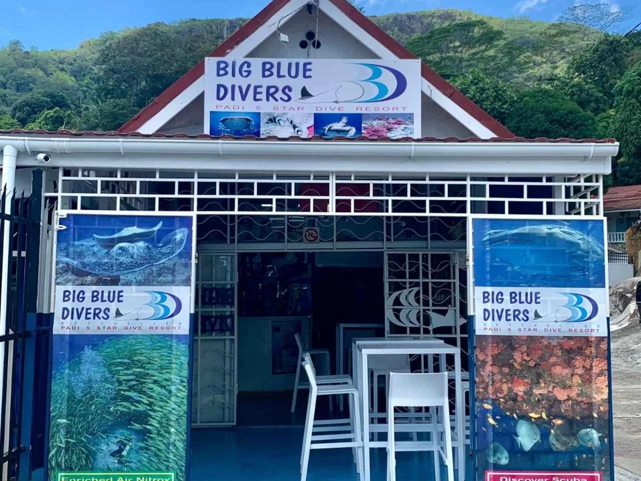 1 Dive with Extra Long Distance Trip in Mahé incl. Equipment Rental