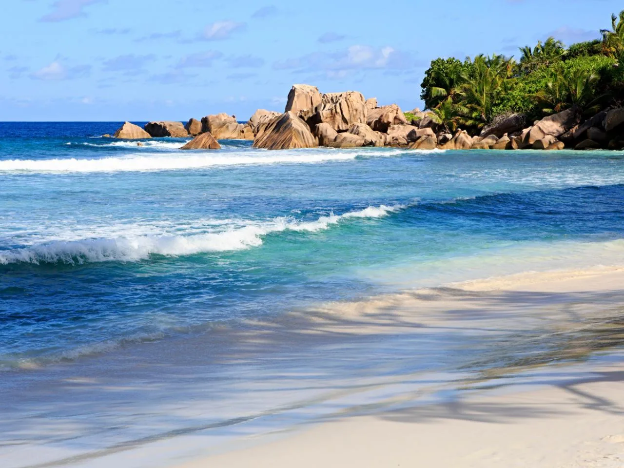 Escursione ai panorami di Romeo & Juliette e alla spiaggia di Anse Cocos con guida locale