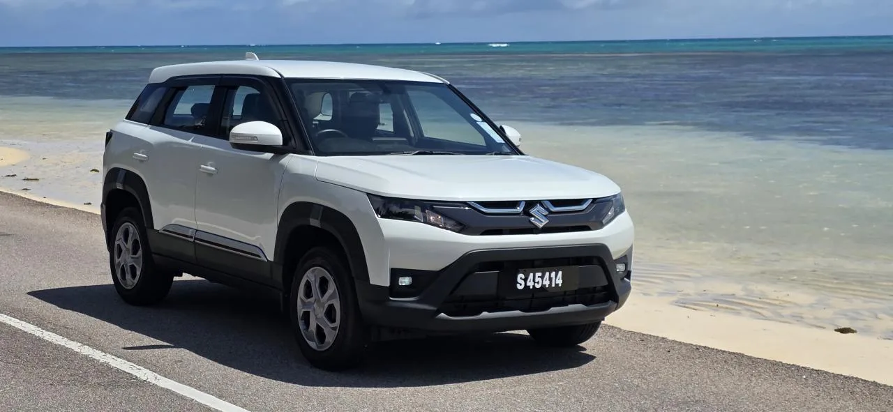 5-dniowy wynajem samochodu na Praslin: Suzuki Brezza (automatyczna skrzynia biegów)