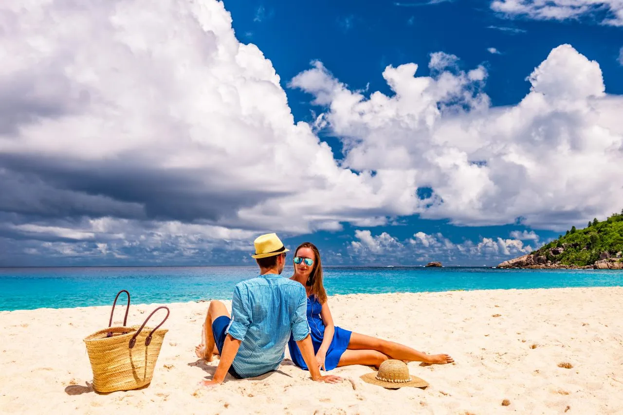 Tour privato di un'intero giorno tra natura e sentieri (8-10 persone)