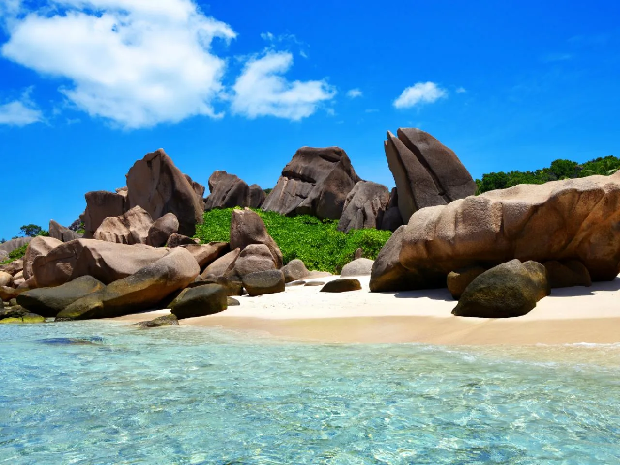 Piesza przygoda na La Digue: Anse Marron, Grand Anse i skryte plaże