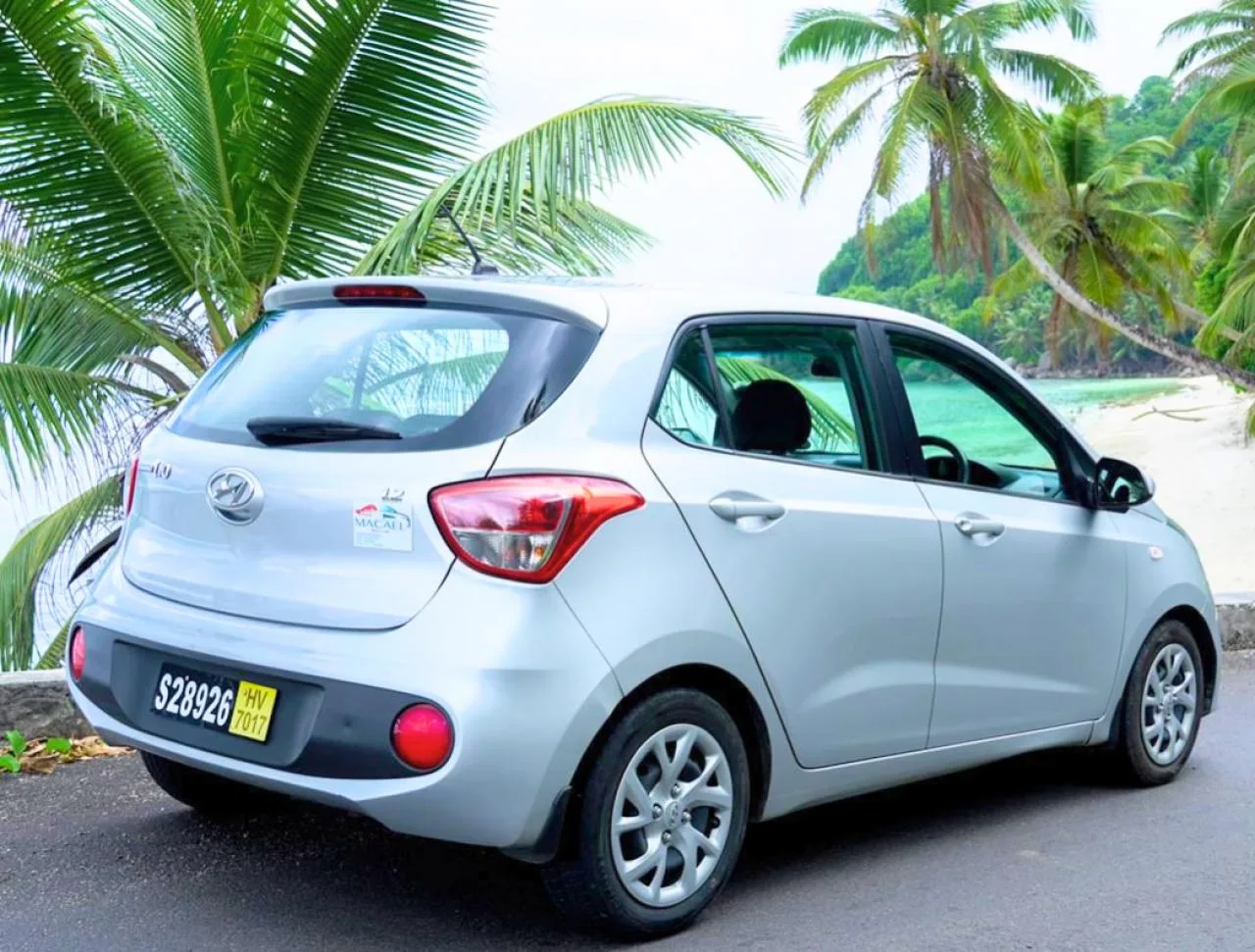 Airport Car Rental in Mahé - 12 days
