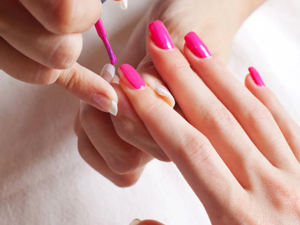 Express traditionelle Nagellack-Maniküre auf La Digue
