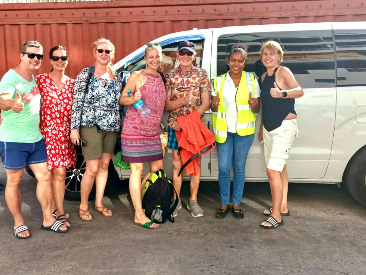 Taxitransfer vom Flughafen Mahé Island zum Gebiet Anse Forban