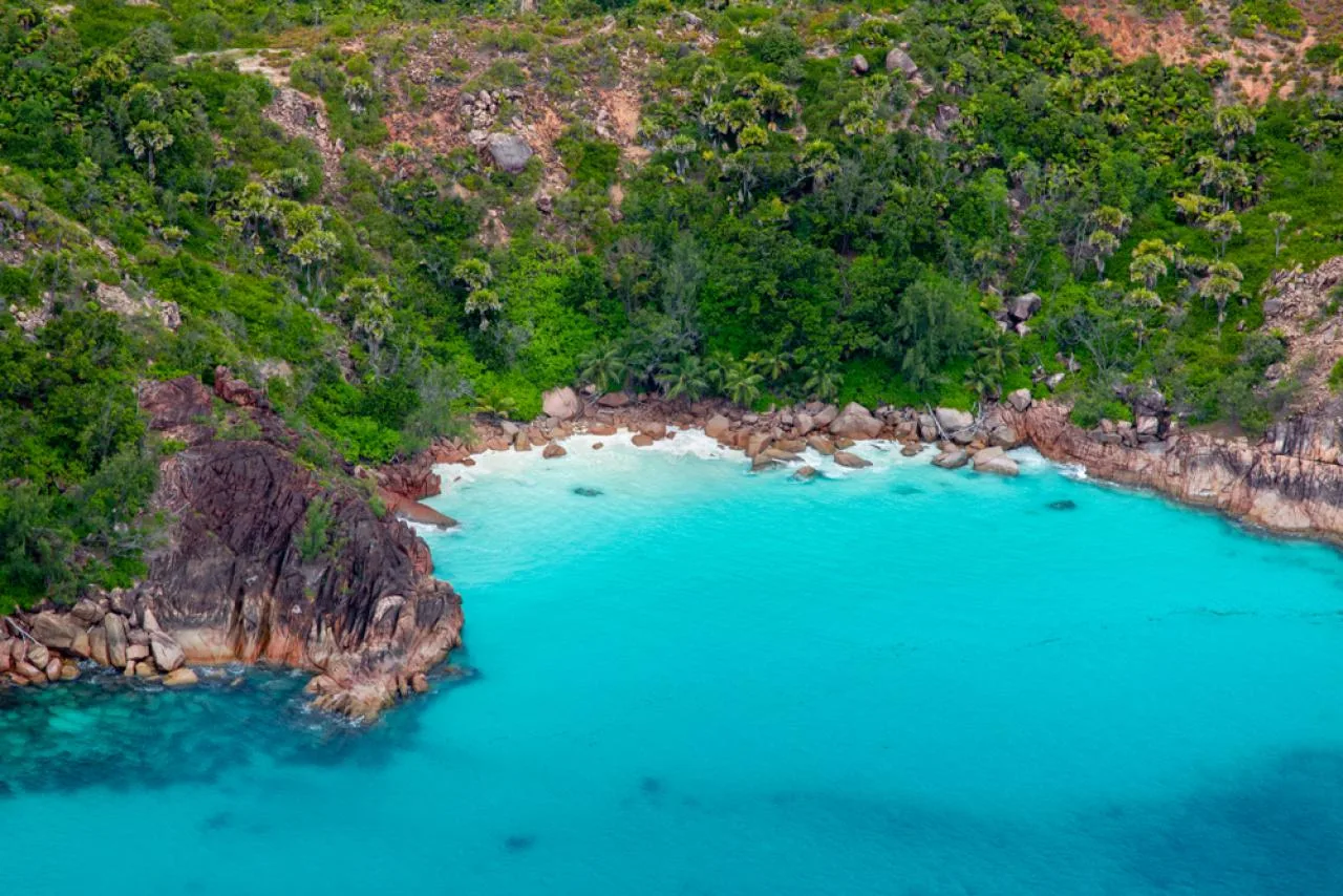 Full-Day Boat Tour to Curieuse Island & St. Pierre with BBQ