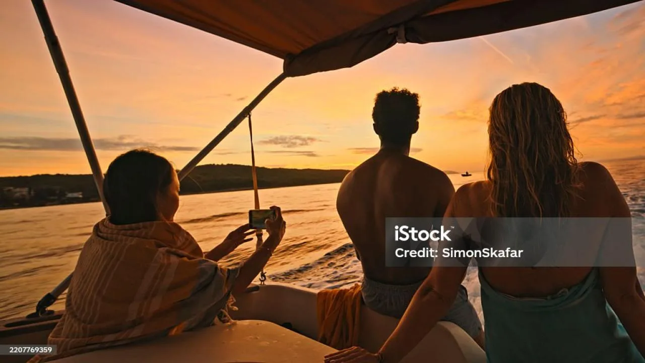 Half-Day Sunrise & Snorkeling Boat Tour