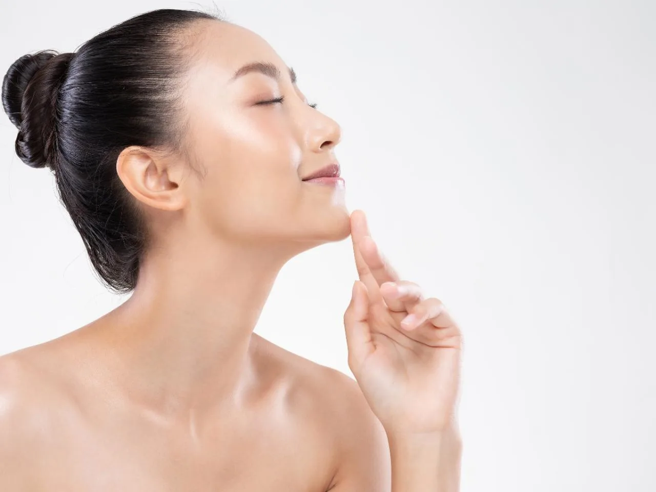 إزالة شعر الذقن بالخيط في La Digue