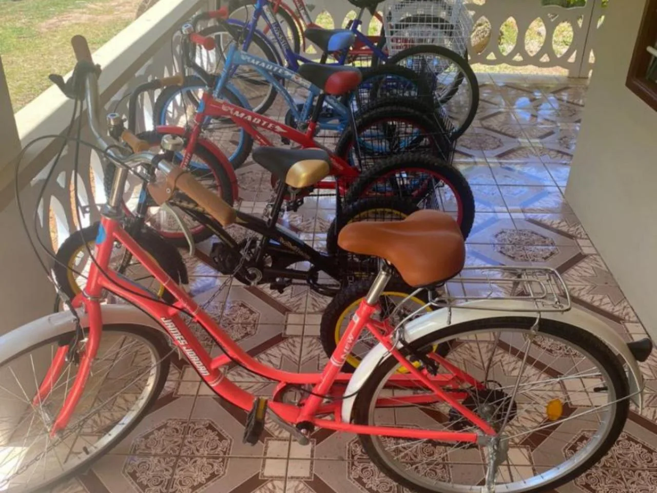 Rent a bike for 1 day - La Digue Island