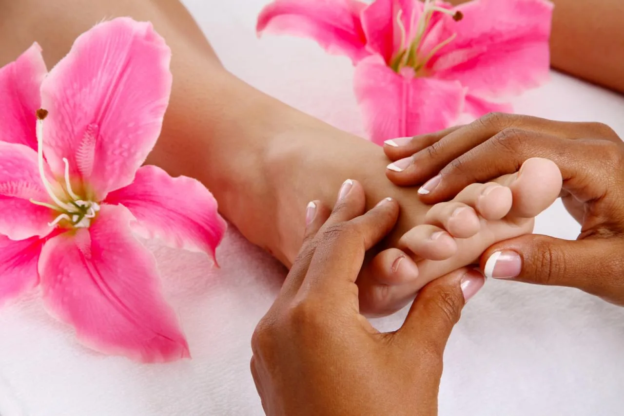 Feet Massage (45 min) - La Digue Island