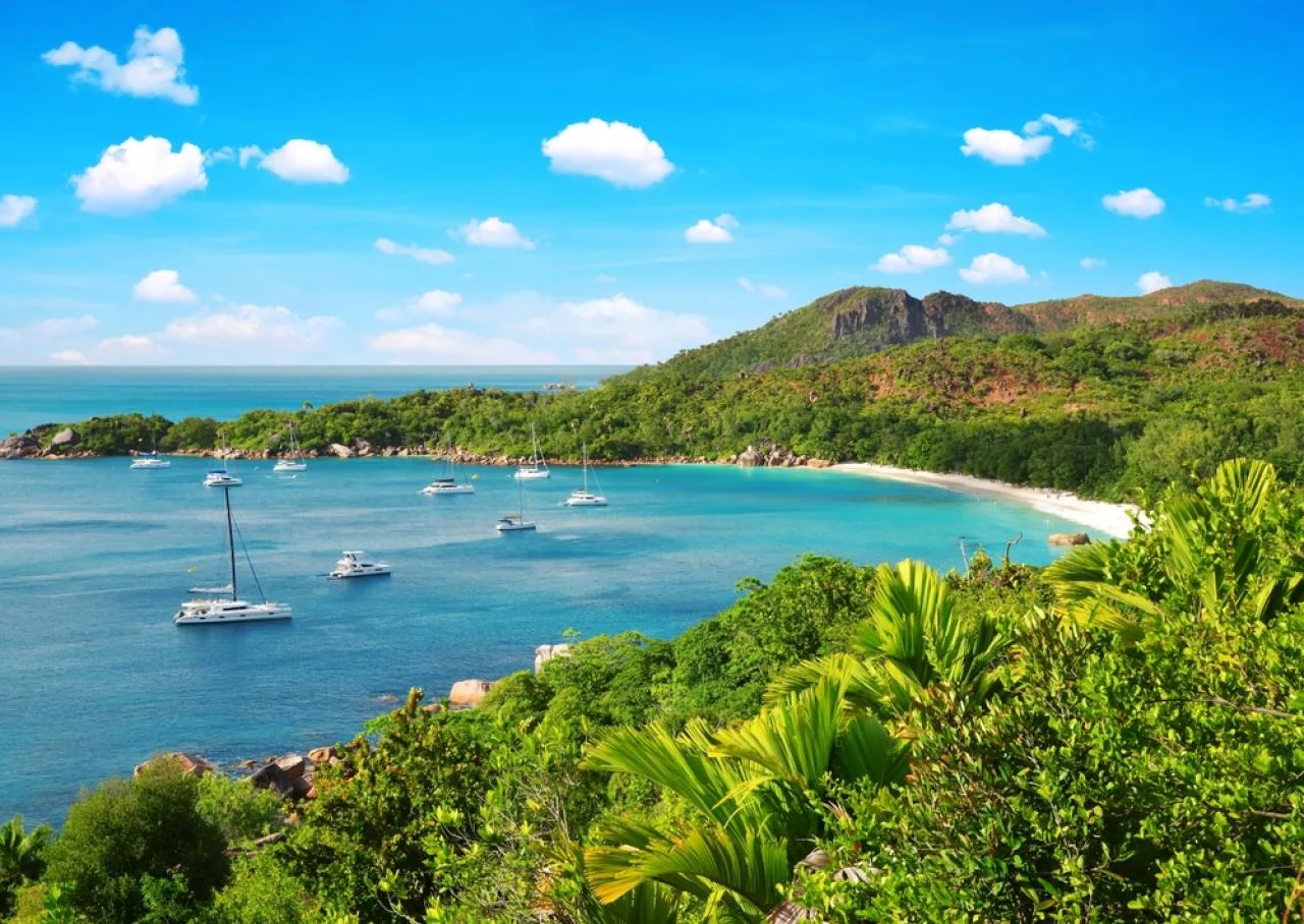 Private Inselhüpfen: Praslin (Anse Lazio) - Curieuse - La Digue