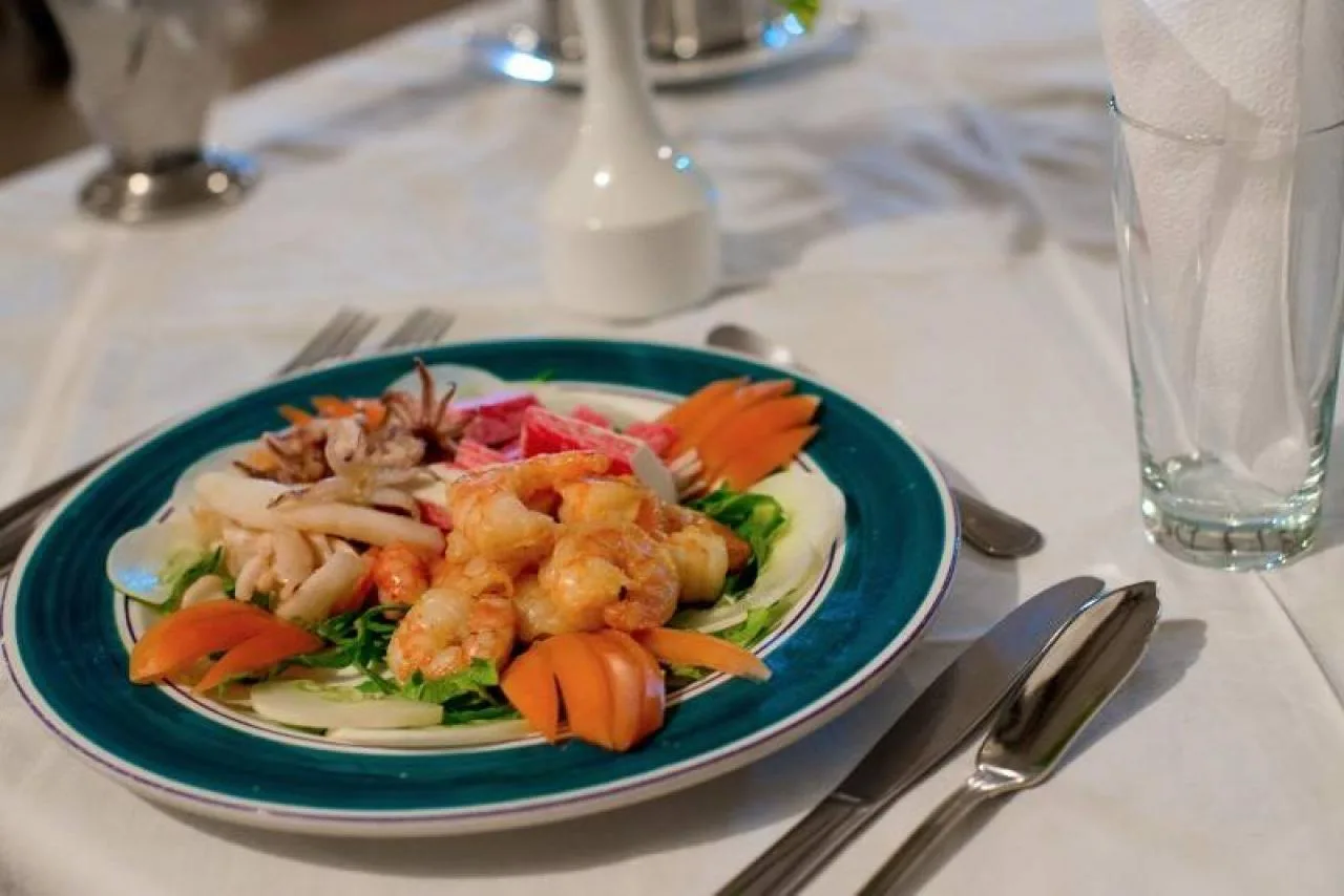 Creole Buffet with Live Music on La Digue Island