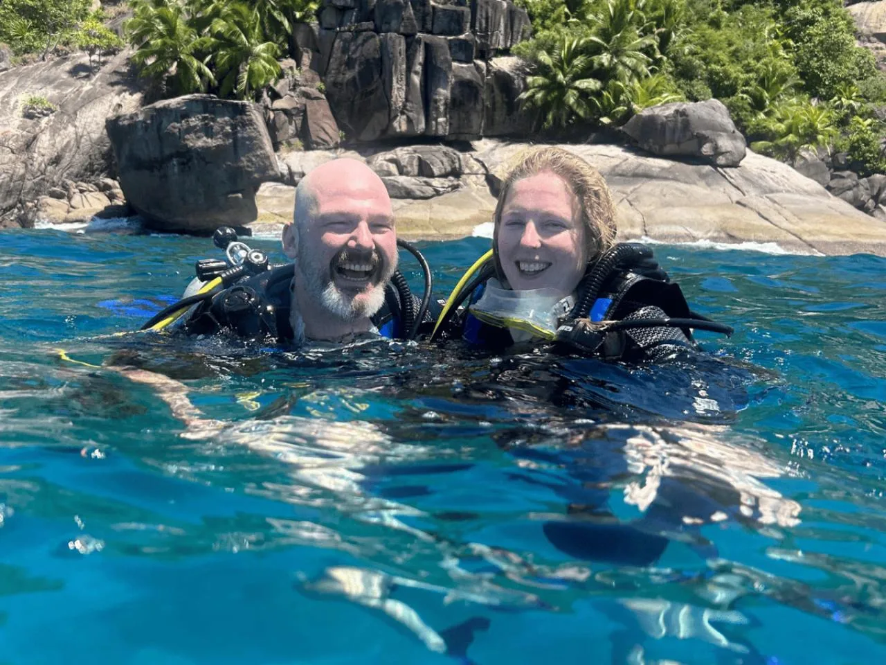 1 Dive with Long Distance Trip incl. Cylinder, Air & Weights in Mahé