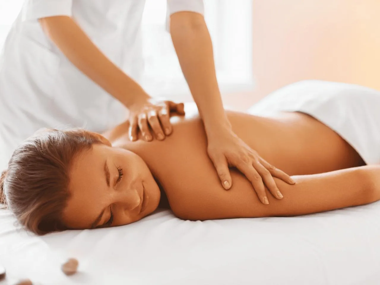 60-minütige verjüngende Ganzkörpermassage