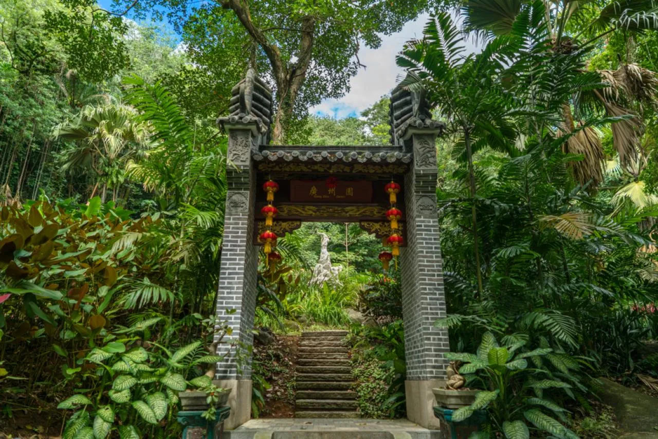 Full-Day Tour around Mahe Island for Groups
