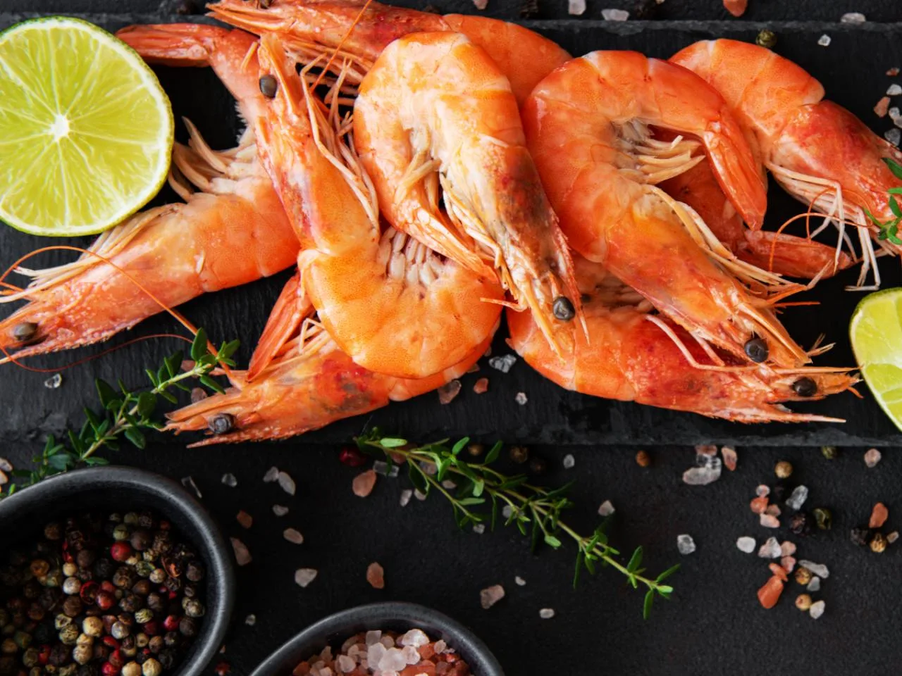 Tapas: Krewetki w marynacie charmoula w La Digue