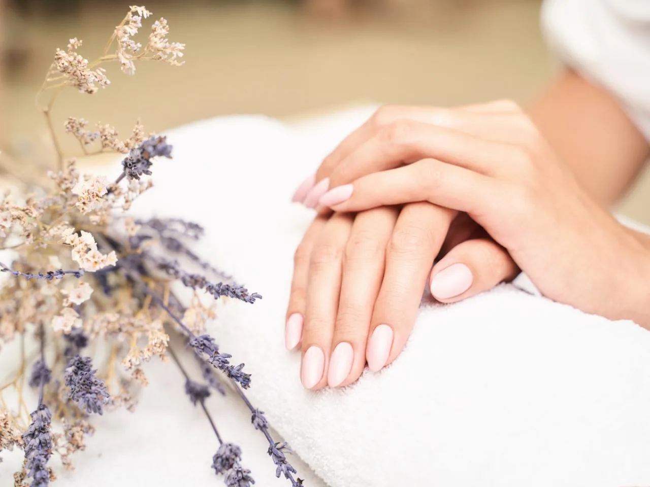 Servizio di manicure rilassante presso l'isola di Mahé