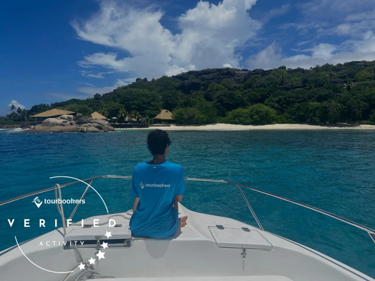 Half-day snorkeling tour to Coco, Felicite and Sister
