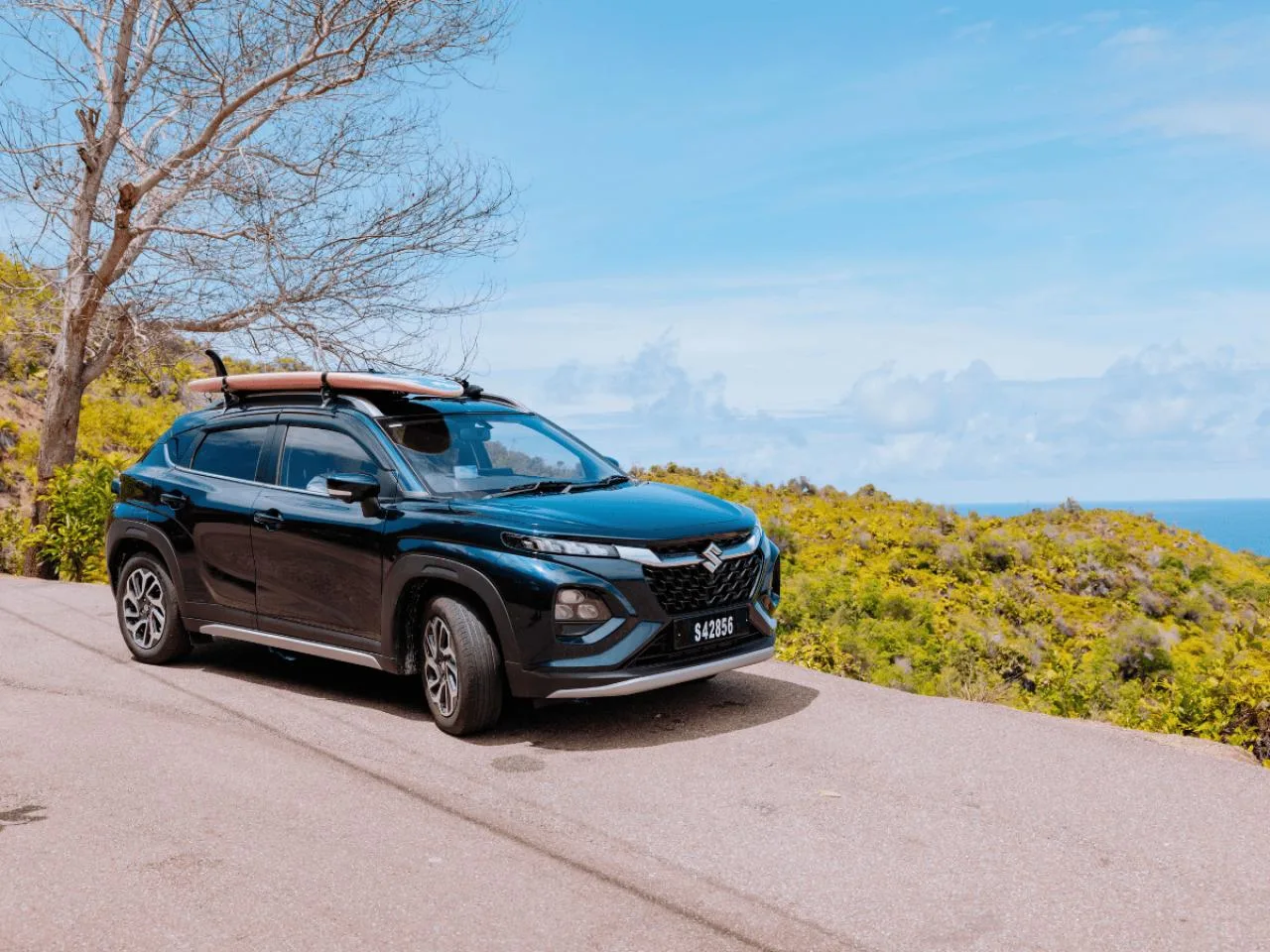 Location de voiture SUV compacte 1 jour à l'île de Praslin